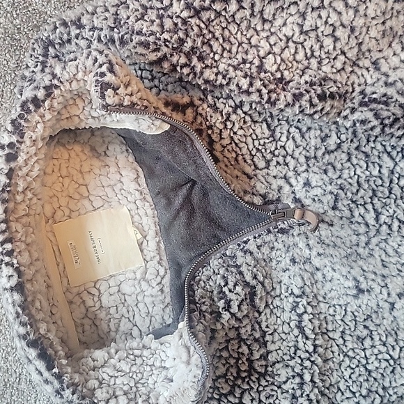 Gray Sherpa Thread & Supply Jacket Medium - Picture 3 of 4